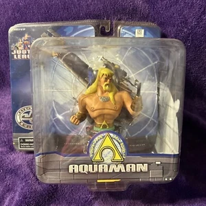 Justice League Aquaman Figure Paperweight NEW IN PACKAGE!  - Picture 1 of 8