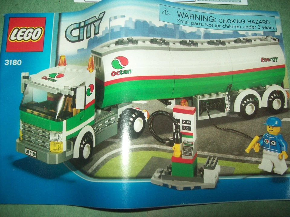 NEW LEGO CITY SET #3180 OCTAN TANK TRUCK GAS STATION - Image 1 of 2