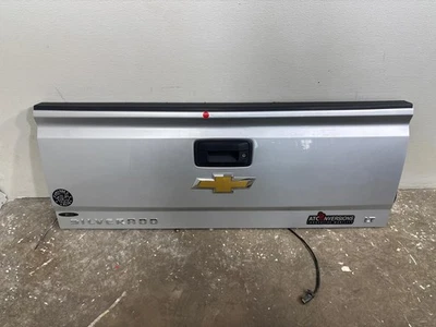 Chevrolet Silverado 2500 2016-2019 puerta trasera carcasa OEM 84264213 Foto 1 de 4