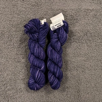 Пряжа Koigu KPM 2 мотка 100% шерсть мериноса ручная роспись фиолетовый краситель 50 г 175 ярдов - Изображение 1 из 4