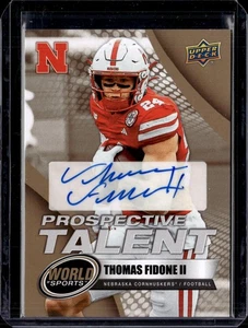 2025 Upper Deck World of Sports Thomas Fidone II Auto Nebraska Cornhuskers (57G) - Foto 1 di 2