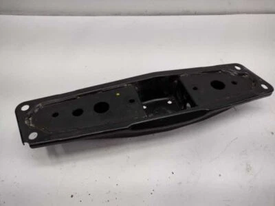 Soporte de montaje de soporte de transmisión Crossmember G25 trasero 2011 2012 Infiniti OEM Foto 1 de 4