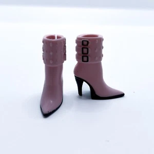 Fashion Fever H0660 Barbie Puppe Schuhe schwarz rosa Stiefel - Bild 1 von 3