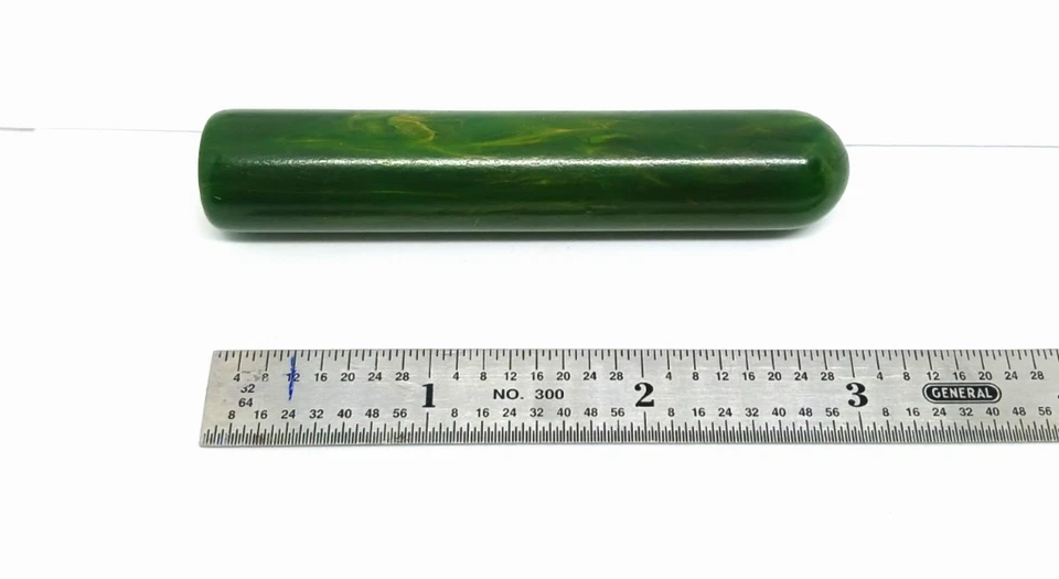 Barra deslizable estilo baquelita remolino verde vintage estilo baquelita con luz de corcho Foto 1 de 3