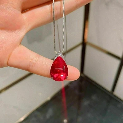 2 克拉梨形切割模拟红色红宝石花式女式14k镀白金吊坠 — 第 1/4 张图片