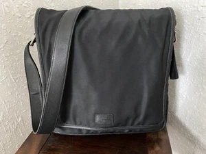 Coach 5109 Black Nylon/Leather Trim Messenger bag - Photo 1/8