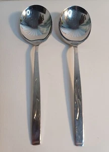 2x Oneidacraft Deluxe Vanessa Soup Spoons Stainless Steel Satin Finish Vtg GC - Picture 1 of 5