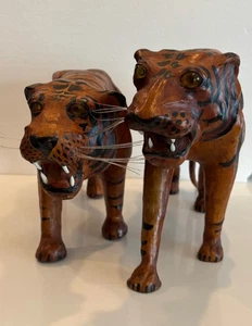 Vintage MCM 1960’s Pappmaché Leather Wrapped Tiger’s With Glass Eyes - Bild 1 von 16