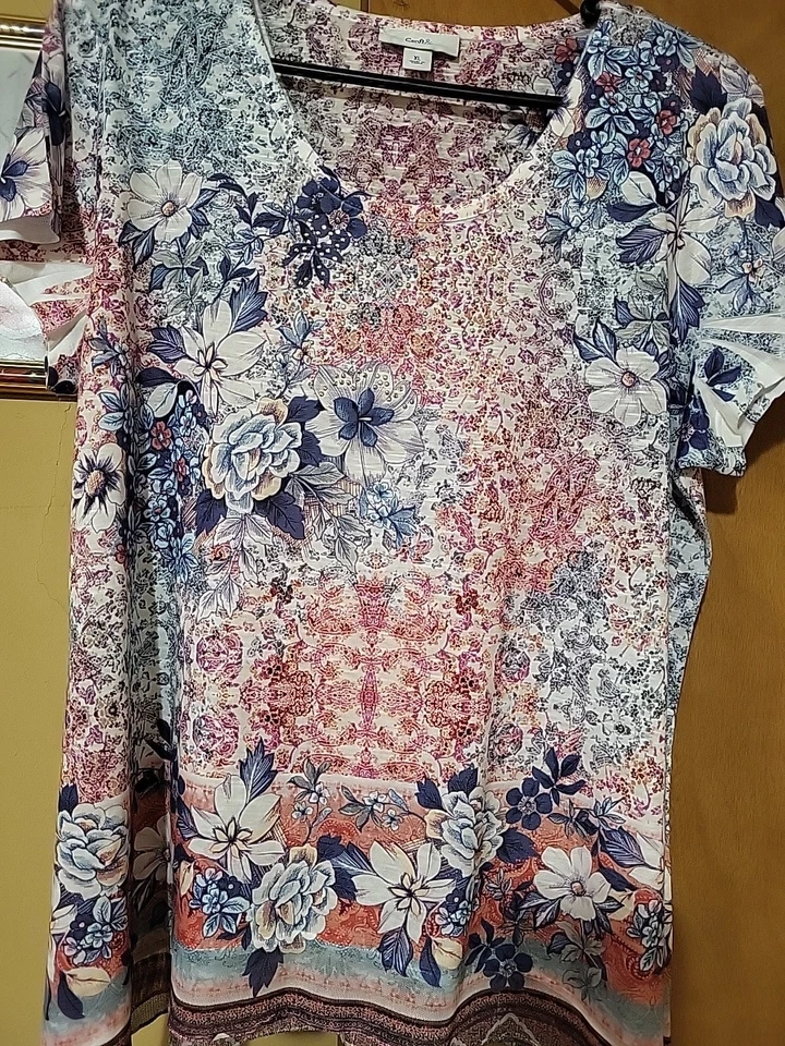 Croft & Barrow Classic Women's Short Sleeve Floral Pullover Top - Size  Large - Image 1 of 2