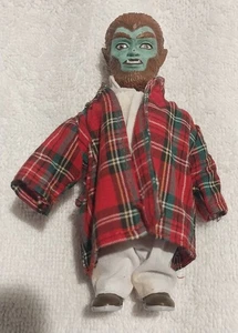 The Munsters Eddie’s 4.5” Woof Woof Doll – Plaid Robe - Rare MISSING ARMS - Bild 1 von 9