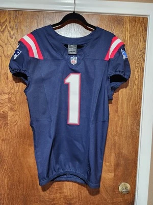 Customized Nike FUSE Sample Jersey No Name On Back S. LARGE - Image 1 of 4