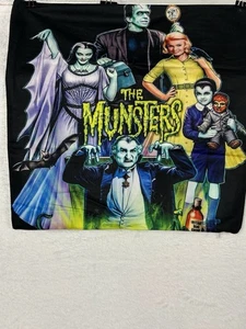 "Fundas de almohada The Munsters dbl lados 17"" x 17 1/2"" (1)" - Imagen 1 de 5