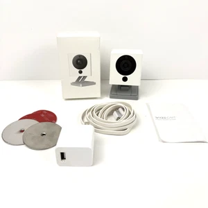 Cámara de seguridad para el hogar inteligente inalámbrica interior Wyze Cam V2 HD (WYZEC2) + accesorios - Imagen 1 de 11