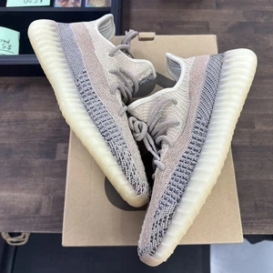 Größe 10 - Adidas Yeezy Boost 350 V2 Ash Pearl (NEU) - Bild 1 von 5