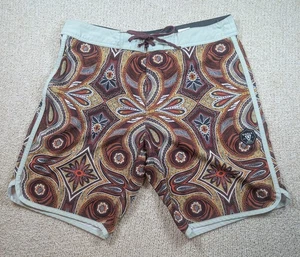 Vissla Boardshorts 33 Upcycle Coconut Stretch Retro Tribal Print Swim Surf - Picture 1 of 8