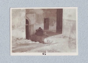 ca1930 Poor Street beggar woman Panhandler eat with hands Alexandria EGYPT origi - Picture 1 of 2