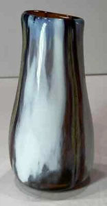 1973 Signed 5¾" Tall Graff Hand-Blown Studio Art Glass Vase with Bubbles - Picture 1 of 4