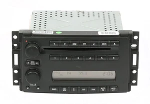 2005-2007 Saturn Relay Chevrolet Uplander AM FM Radio CD 15224733 Opt US8 - Picture 1 of 6