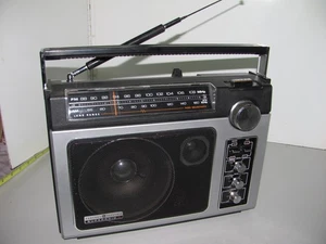 Vintage GE Superadio II AM/FM Long Range Radio Model EA7-2885 Tested & Working - Picture 1 of 17