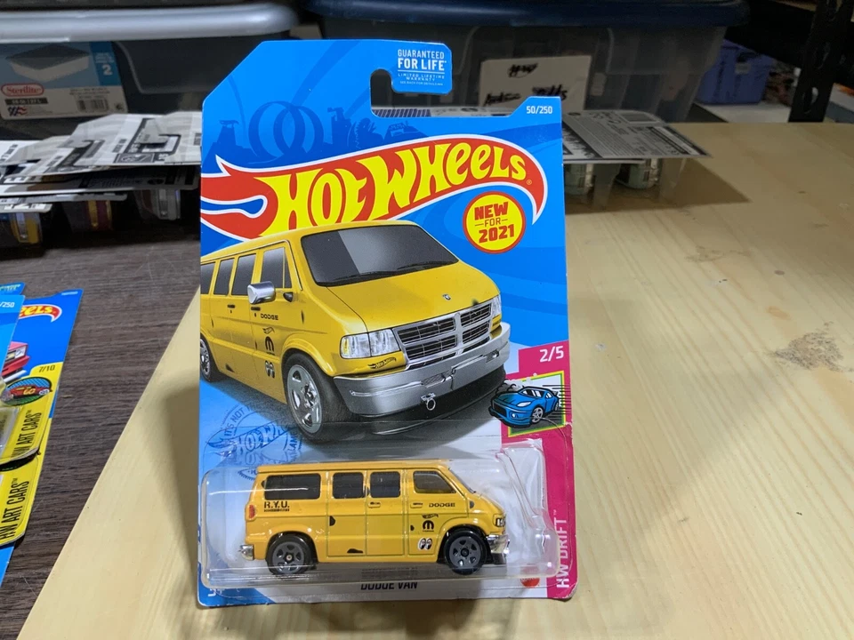 COLECCIÓN SUPER VAN PERSONALIZADA HOT WHEELS DODGE CARAVAN ACTUALIZADA 28/08/25 Foto 1 de 1