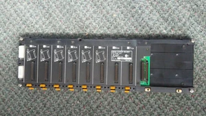 OMRON C200H-BC081 8 SLOT CPU BASE UNIT NEW!! - Picture 1 of 3