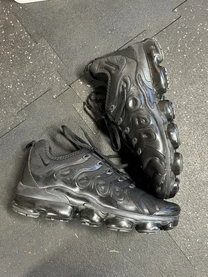 Nike Air VaporMax Plus Men's Shoes 924453-001, Size 10 Black - Image 1 of 4