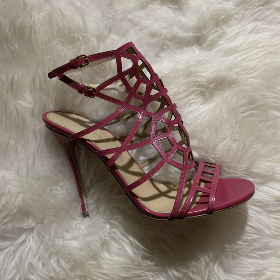 Sandalia Tacones Sergio Rossi Cuero Enjaulado Foto 1 de 4