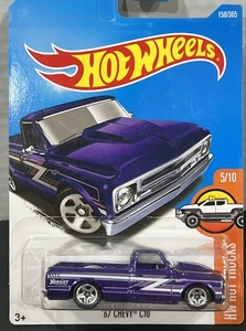 Hot Wheels HW Trucks 5/10 (2015) '67 Chevy C10 Viola Camion Giocattolo 158/365 - (Carta - Foto 1 di 3