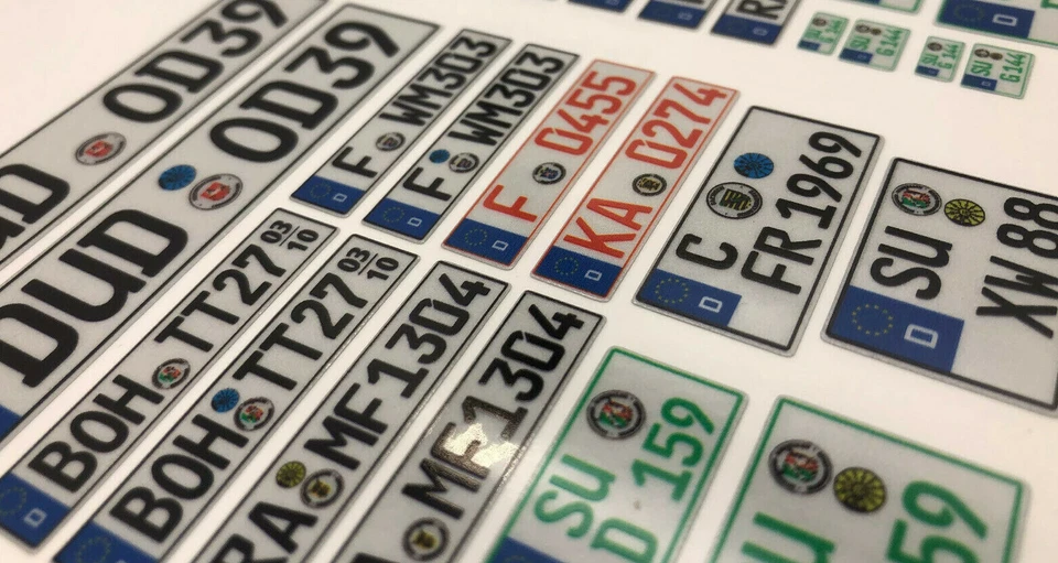 2x 2er Set REFLEKTIERENDE WUNSCHKENNZEICHEN EU - 1:8 POCHER & RC - Bild 1 von 1