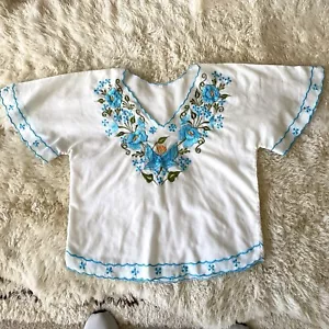 Vintage 70s Mexican embroidered top M white flutter sleeve vneck peasant boho - Picture 1 of 14
