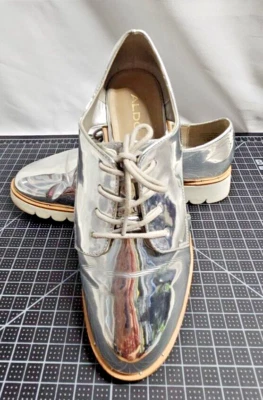 ALDO Rerranna woman Sz 7/37.5 Lace up oxford patent leather Metallic silver - Image 1 of 4