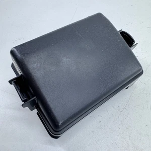 FUNDA CAJA FUSIBLES HYUNDAI I20 MK1 91941-1J100 MOLDURA PLÁSTICO 1.2 GASOLINA G4LA 12-14 - Imagen 1 de 13