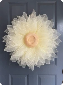 Sunny Days Sunflower Wreath Handmade Sunflower Wreath Large Cream - Picture 1 of 1