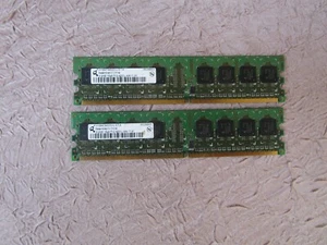 MEMORY CARDS HYS642T64000HU-3.7 RAMS - 512MB 1Rx8 PC2-4200U-444-11-A1 - Picture 1 of 4