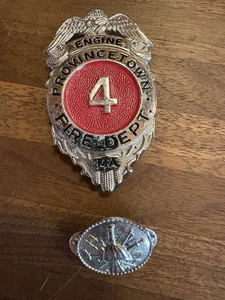 Provincetown Feuerwehr Motorabzeichen und Gerangelabzeichen Kragen Pin - Bild 1 von 7