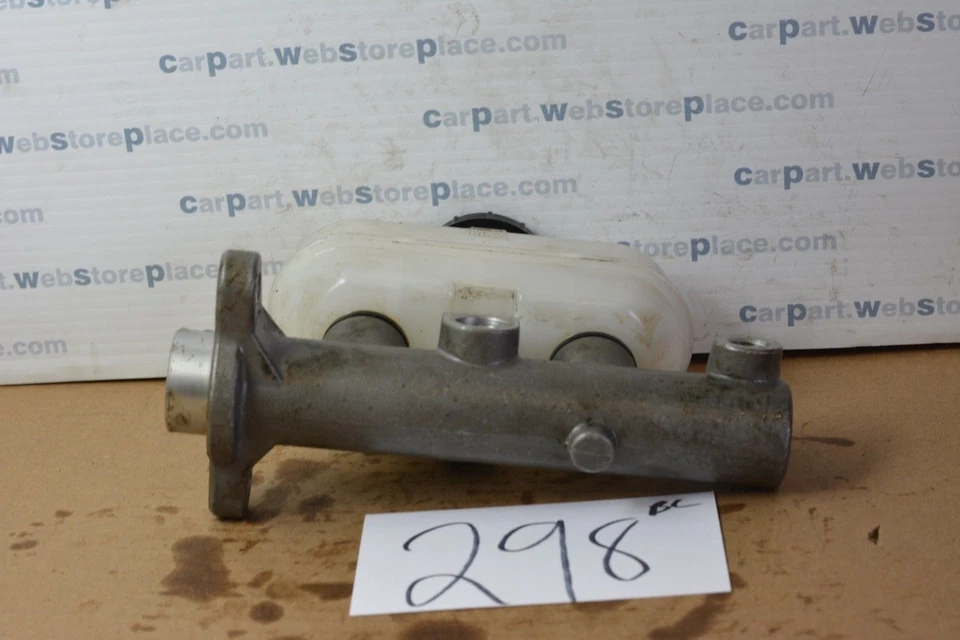 Ford F-350 1993-1994 5,8 L, automático, 4x2 cilindro de freno maestro usado #298-BC Foto 1 de 1