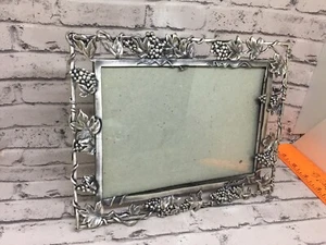 Sixtrees London New York Picture Frame Pewter Tone Wrapped Grapevine - Picture 1 of 4