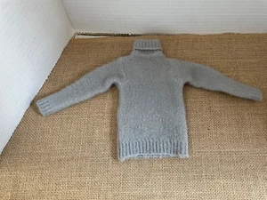 Tonner 17" Vinyl MATT Doll Gray long Sleeve pull-over turtle-neck Soft SWEATER - Picture 1 of 11