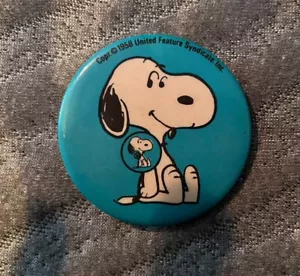RARE 50s Vintage PEANUTS Dog Comic Snoopy Button Pin 2" United Feature Syndicate - Picture 1 of 3
