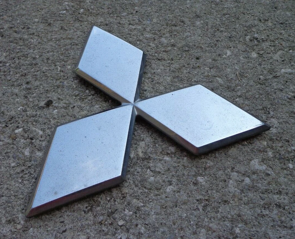 Mitsubishi 5.25" 5-1/4" emblema estrela emblema decalque logotipo OEM estoque original genuíno - Imagem 1 de 1