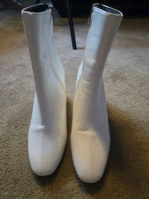Bota de media pantorrilla totalmente blanca Foto 1 de 4