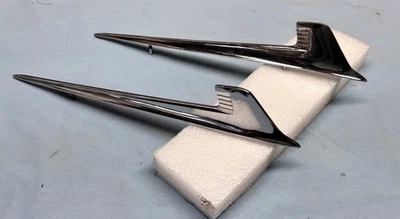 1958 Chevrolet Bel Air Impala Front Fender Ornaments Trim Pair Spears 3750524 GM - Image 1 of 4