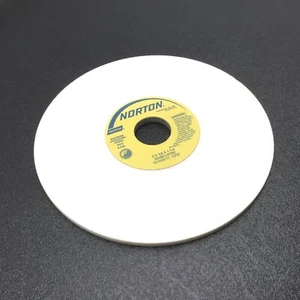Norton 38A80-L6VBE Aluminum Oxide Precision Grinding Wheel 8" x 1/4" x 1-1/4"  - Picture 1 of 3