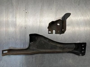 1989-1991 Chevrolet Suburban V1500 Front Right Bumper Brackets OEM - Picture 1 of 4