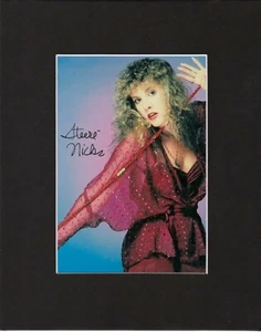 STEVIE NICKS, 8 by 10 MATTED REPRINT PHOTO & AUTOGRAPH, (PHOTO IS 5 X 7) - Picture 1 of 1