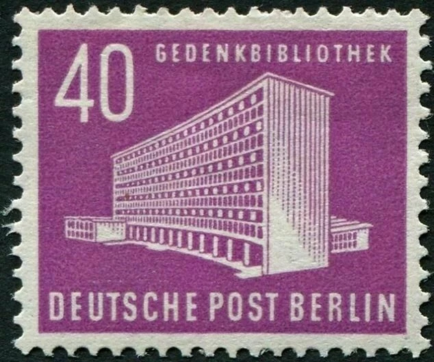 BERLIN (Western Sectors) 1954 40pf pale purple SGB120 mint MH FG #A01 - Image 1 of 1