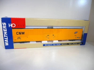 Walthers Ho Pullman Standard 86' Hi-Cube Box Car 4-Door Chicago & Northwestern - Image 1 of 4