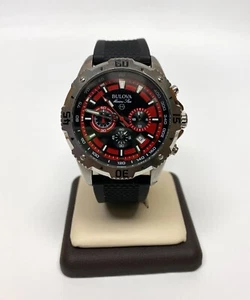 Bulova Uhr rotes Zifferblatt Quarz 46mm - Bild 1 von 7