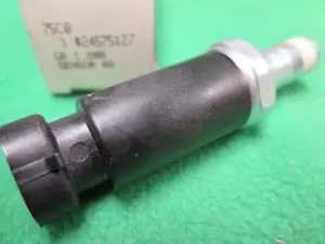 24575127 GM FUEL PUMP SWITCH ENGINE OIL PRESSURE GAUGE SENSOR ORIGINAL EQUIPMENT - Picture 1 of 1