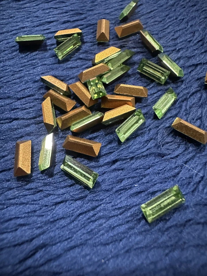 Preciosa Peridot Rectangle Crystal Point Back Stone, 3x7mm, 32 Pieces - Image 1 of 2